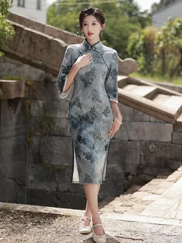 Ženy Sedem Bodov Rukáv Stádo Cheongsam Elegantné Ženilkové Strednej Dĺžky Qipao Čínske Šaty